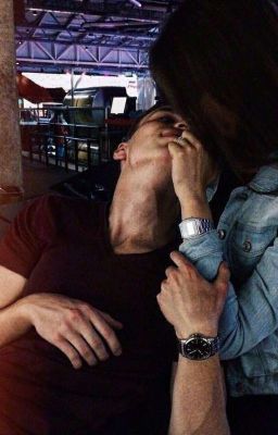 Твоей прекрасной юности момент.