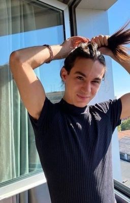 it means:«i love u»