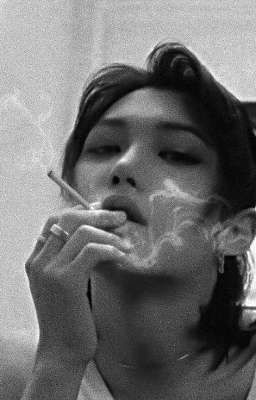 Чёрное месиво из крови, веснушек и сигарет