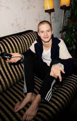 Были врагами, а стали парой.