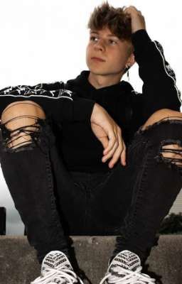 скрытная любовь! (ДИЛАН ХАРТМАН) 