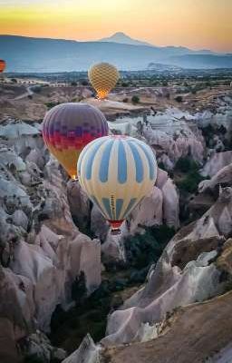 Каппадокия: Путешествие в Волшебство и Скальную Роскошь