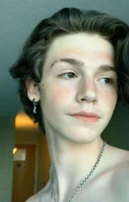 Пейтон, не ревнуй)