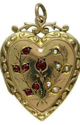 История безымянного кулона. 