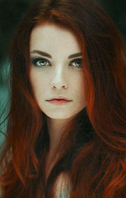 Девушка со „Странностями"