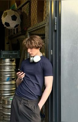 Ты меня бесишь,но почему я думаю о тебе? 