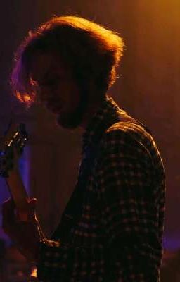 любимый учитель по гитаре)