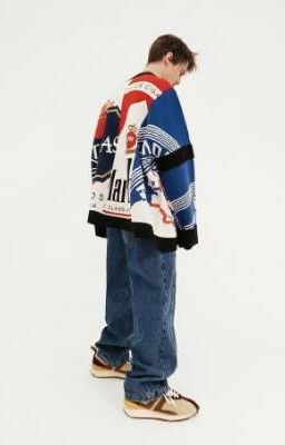 из разных миров / Иван Янковский 