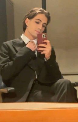 Название по умолчанию - Напишите собственное название истории