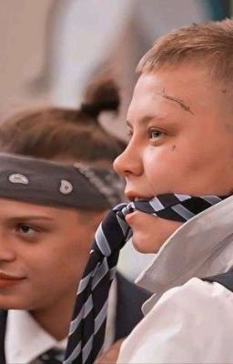 Ты еë не достойна (Мила Грац и Саша Филина) 