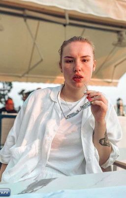 Больше чем просто соседка...