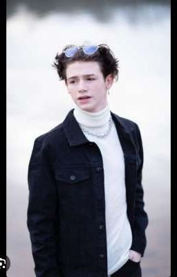 -Прости меня😌