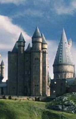 Хогвартс читает книги о Гарри Поттере. Перевод "Махаон".