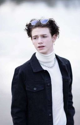 Враги или что то большее 