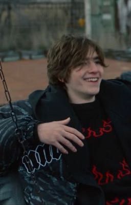 заглуши мою боль...|киса|черная весна 