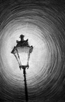 Под фонарëм