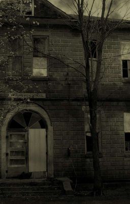 Тварь в заброшенном доме 