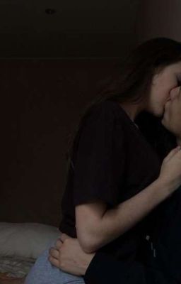 она любит ночь, а он - её