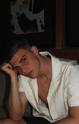 Название по умолчанию - Напишите собственное название истории