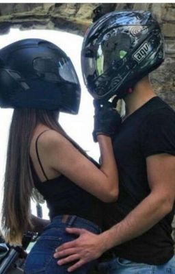  девчёнка и мужской Колледж