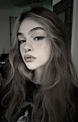 Киллер под прикрытием тихони)